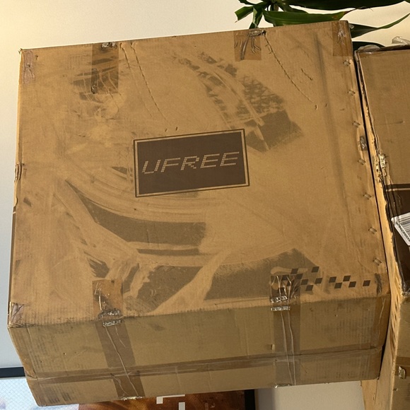 UFREE LARGE RIDING HORSE LARGE (44") UFREE HORSE,BLACK MANE AND TAIL - Picture 4 of 6